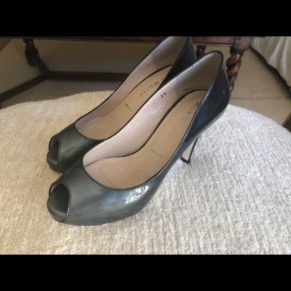 Ron White Pumps
